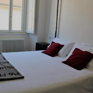 Palazzo Della Torre Elegant In Apartment